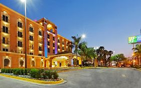 Holiday Inn Express Monterrey Galerias-San Jeronimo By Ihg
