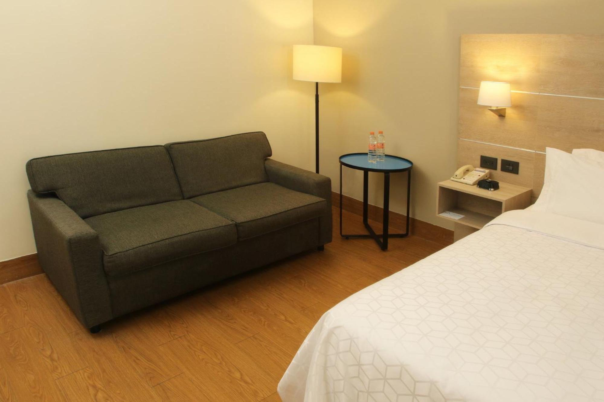 Holiday Inn Express Monterrey Galerias-San Jeronimo By Ihg Buitenkant foto