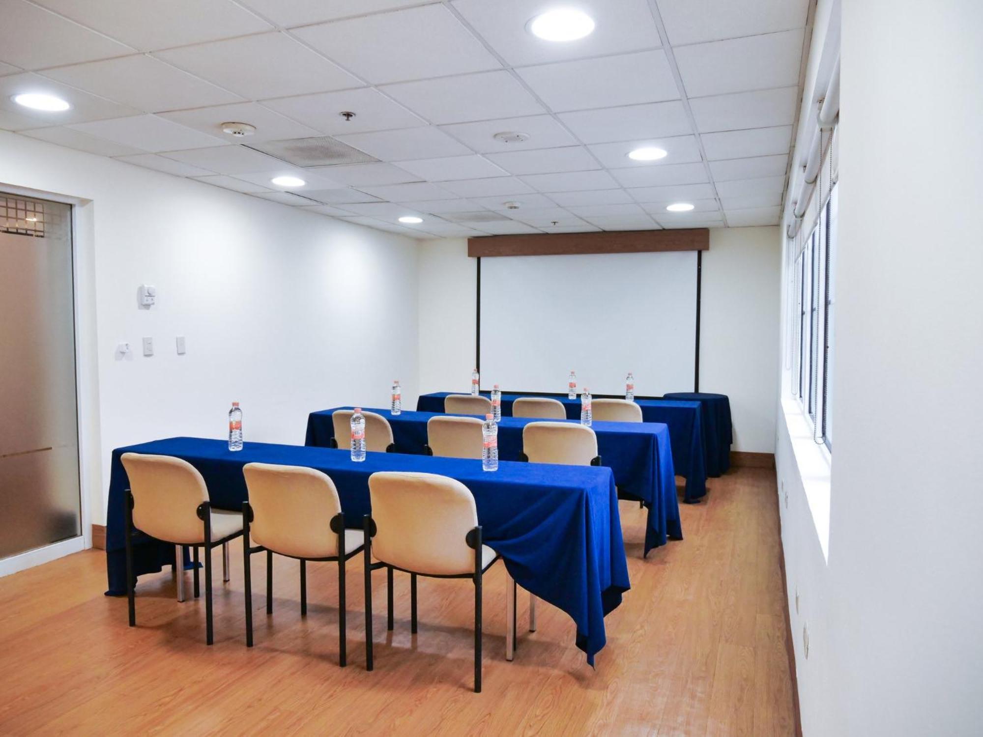 Holiday Inn Express Monterrey Galerias-San Jeronimo By Ihg Buitenkant foto