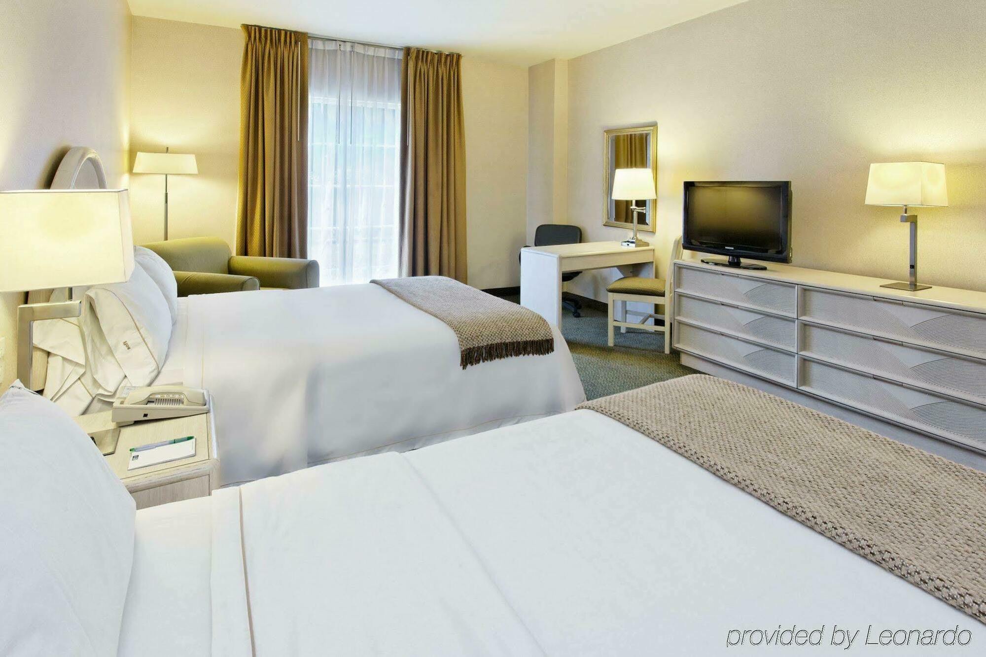 Holiday Inn Express Monterrey Galerias-San Jeronimo By Ihg Kamer foto