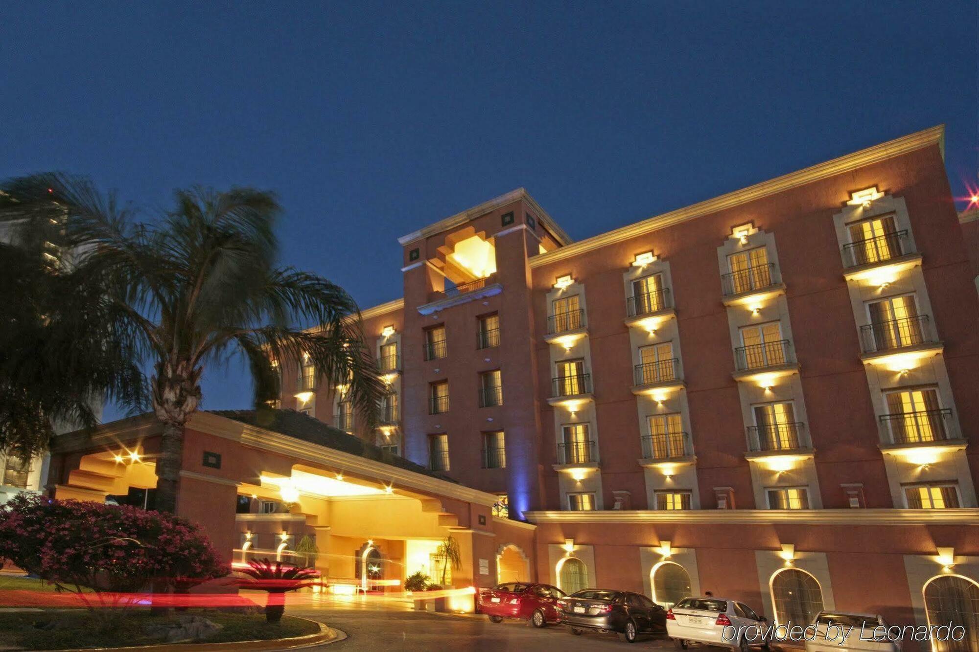 Holiday Inn Express Monterrey Galerias-San Jeronimo By Ihg Buitenkant foto